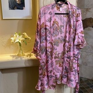 Victoria’s Secret Robe 👘